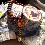 japa_mala_pulsera_espirirtual_mano_buda_meditacion