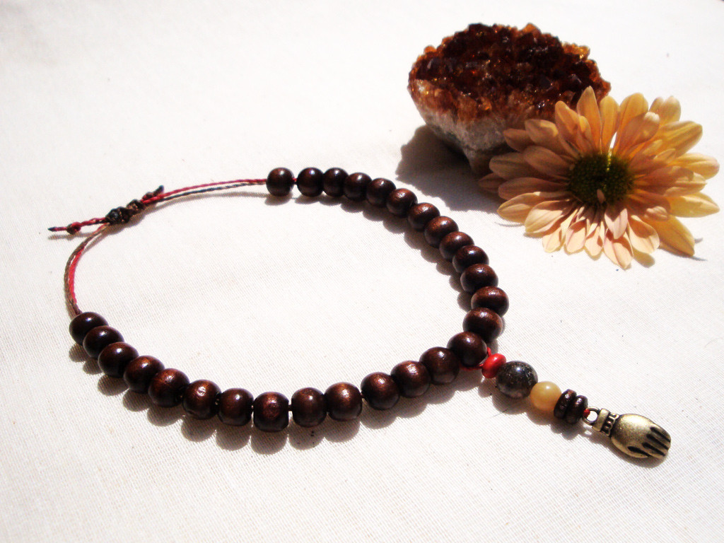 japamala_pulsera_espiritual_mano_buda