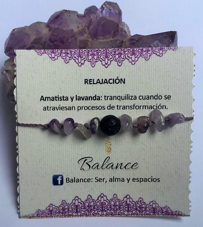 pulsera ajustable, cuarzo amatista, piedra volcánica, hilo color lila